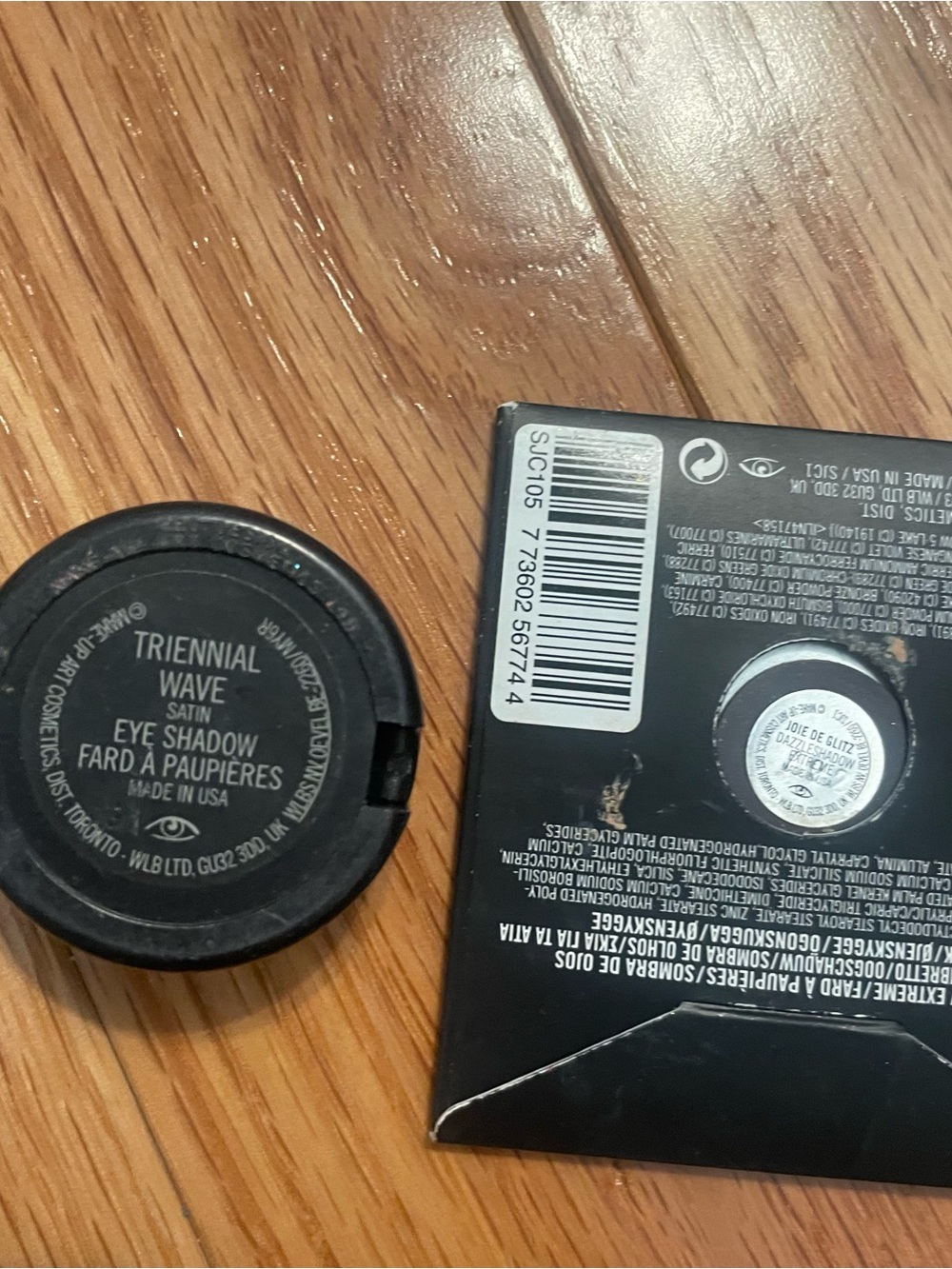 MAC Cosmetics Eyeshadow Trio — Shimmer Red, Matte Pink, Electric Blue - Picture 7 of 8